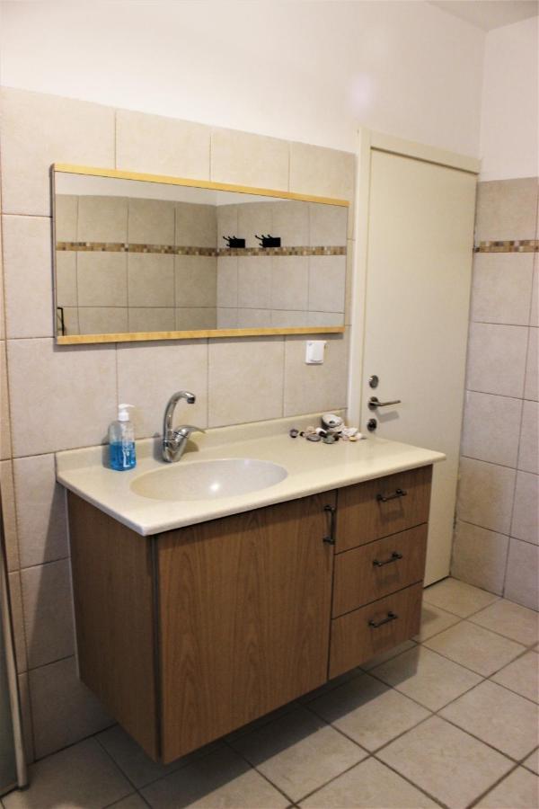 דירות שדמות דבורה Chez Rothman Sublet מראה חיצוני תמונה